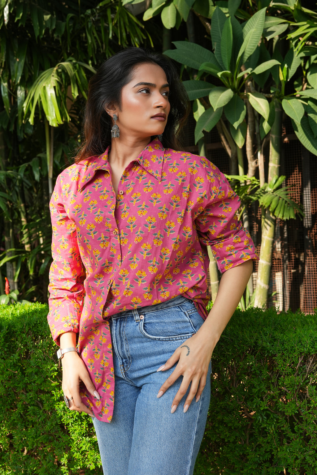 Gulnaar drop shoulder